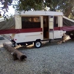 1993 Rockwood 2360
