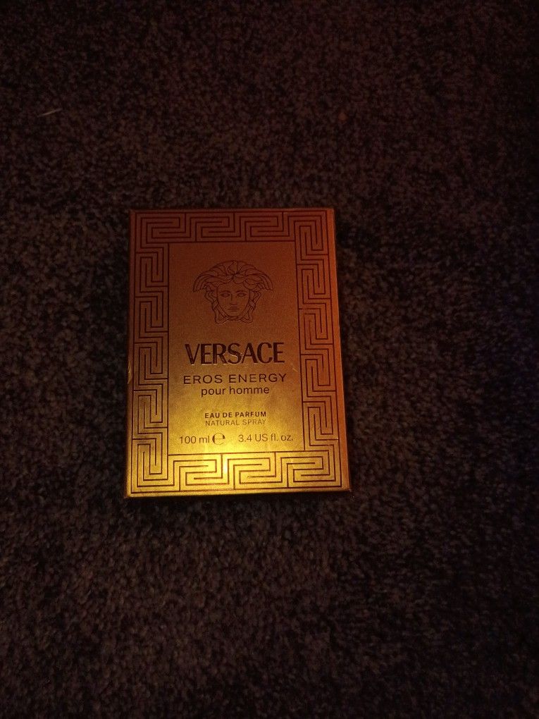 Versace 
