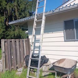 Barely Used Warner 16 Ft Ladder 225 Lb Model Number D 1216-2 It's Got The Sticker Still On It And It's Good As New