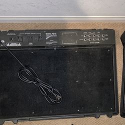 SKB Powered Pedalboard With Hard  Case