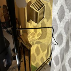 Gold PS5