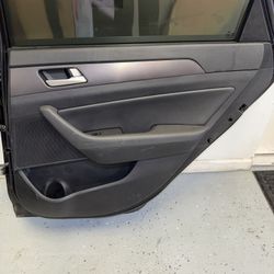 2015 - 2017 Hyundai Sonata Passenger RH Right Black Rear Door Trim Panel