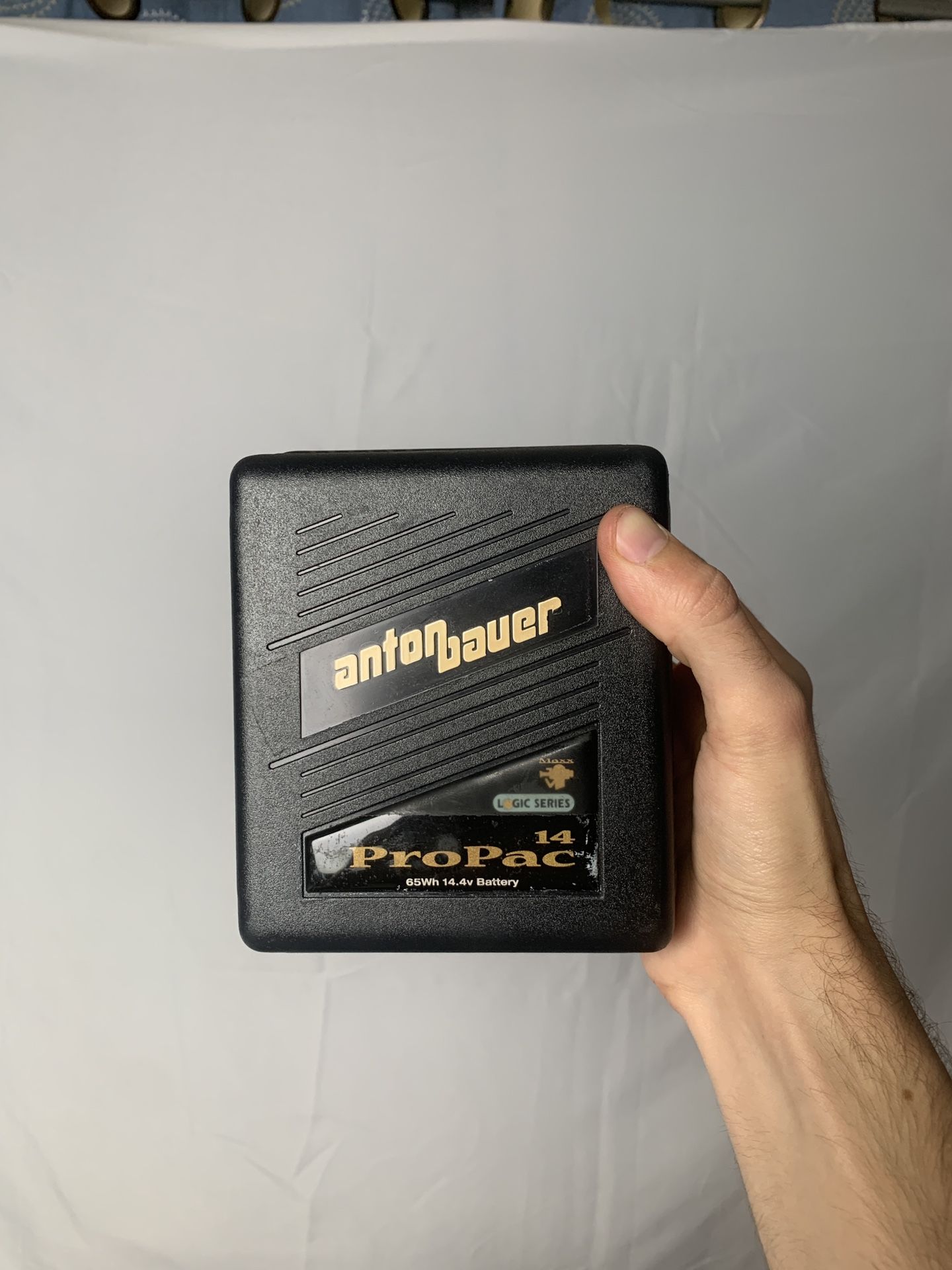 Anton Bauer Logic Series Propac 14 Gold Mount Battery