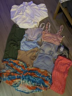 Bundle of Women’s Clothing pieces