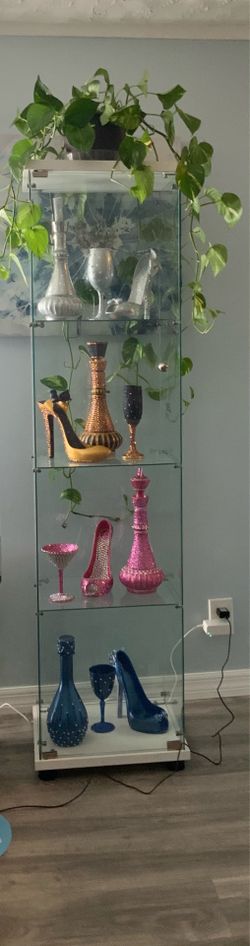 Curio cabinet