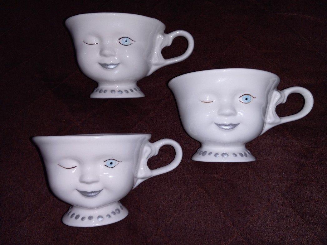 3 Vintage Helen Hunt Limited-Edition Bailey's Winking Mugs