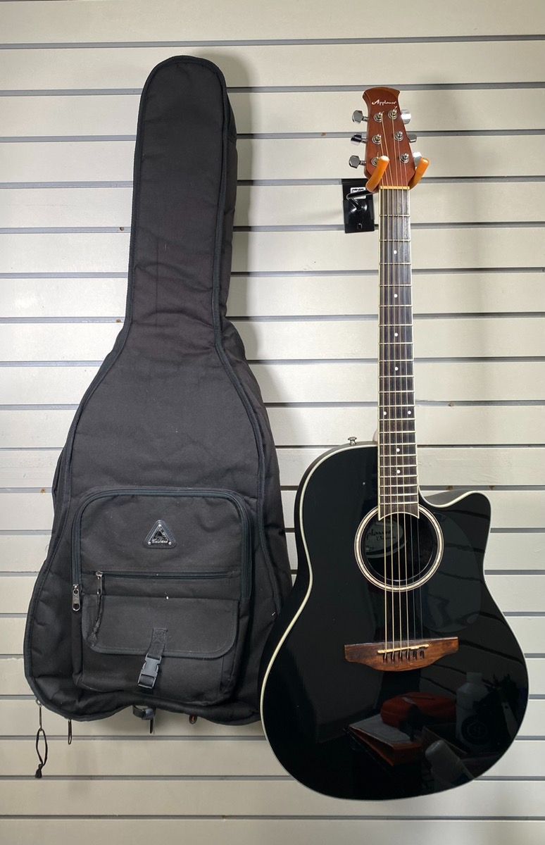APPLAUSE OVATION ACOUSTIC GUITAR (A1G007533)