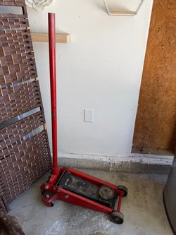 Red Heavy-Duty Floor Jack