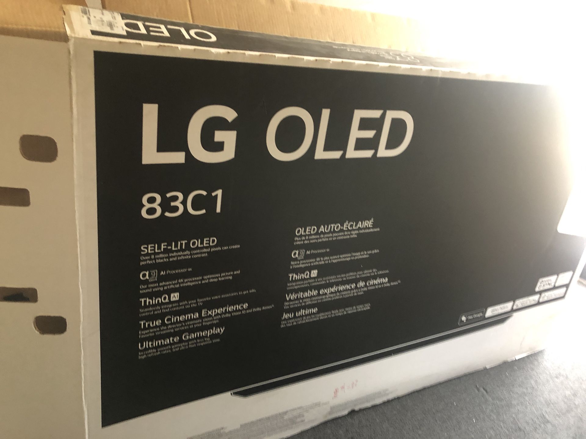 LG OLED 83 Inch 83C1 New Broken Screen non working Tv