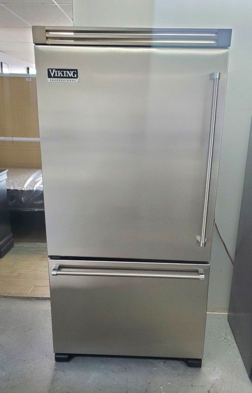 ✨ Viking Professional 36” Stainless Steel Bottom Freezer Refrigerator ✨