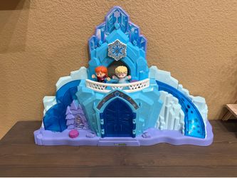 Fisher Price Little People Elsa’s Ice Castle