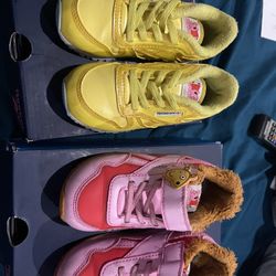 Peppa Pig 2 Pairs If Shoes $28 No Low Ball Offers Cash Only Reeboks Good Condition 