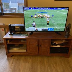 TV/STEREO CABINET