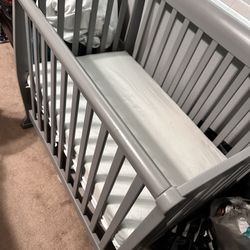 Baby Crib With mattress And diaper Change Board