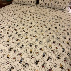 Peanuts™️ King Size Flannel Sheets
