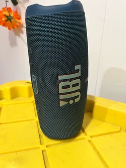 JBL Portable Bluetooth Speaker