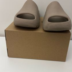 Yeezy Slides