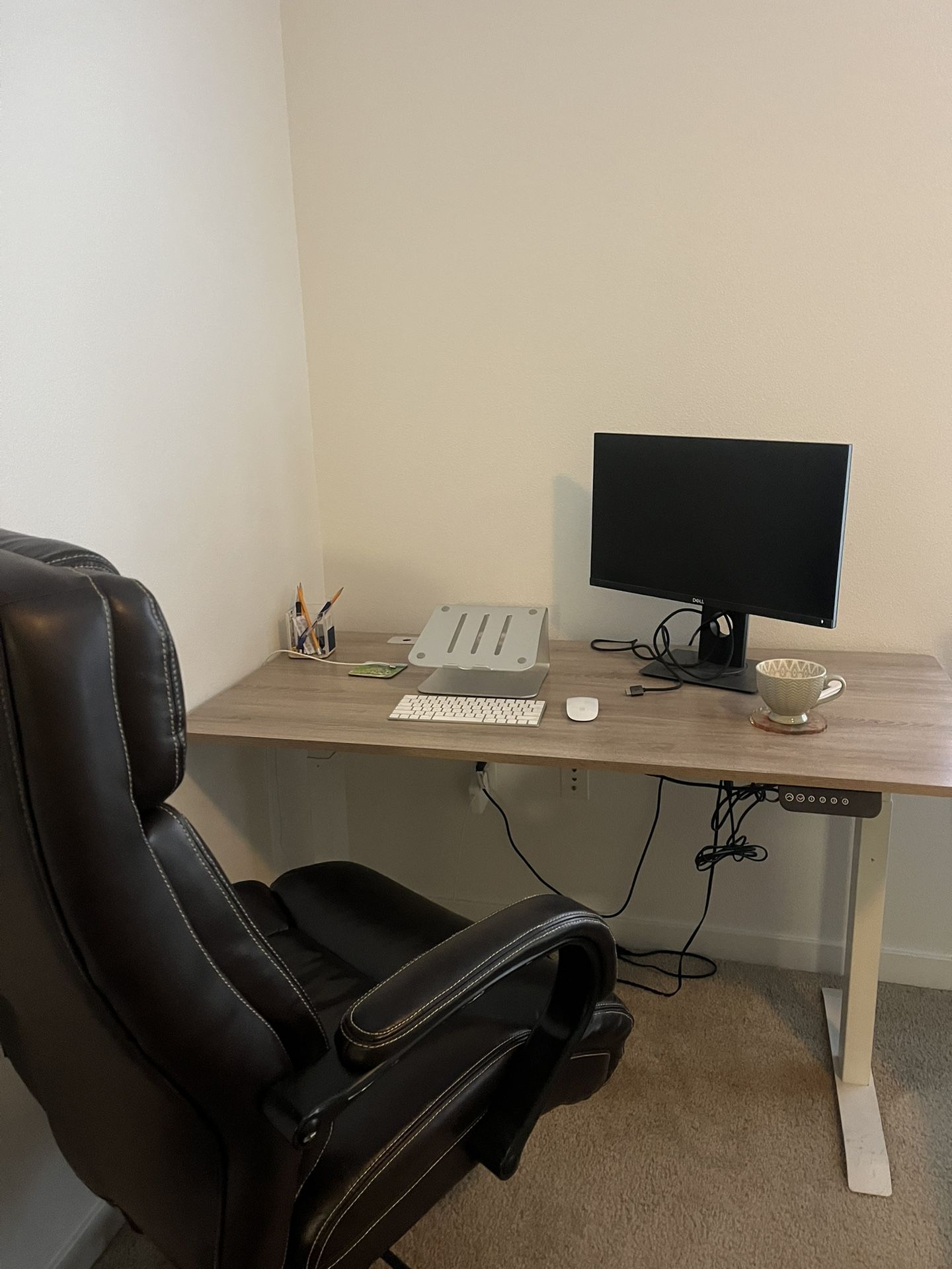 Standing Desk - Height Adjustable 