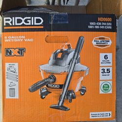 Ridgid 6 Gal Wet/Dry Shop Vacuum 