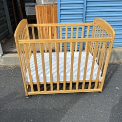 Baby Crib With Mattress
