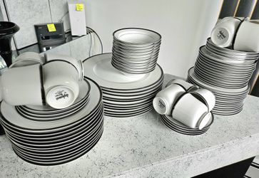 Sango Diplomat Dinnerware Set Service Of 12