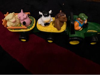 John Deere Animal Sounds Hayride Preschool Matching & Musical Tractor Toy, 6 Pieces