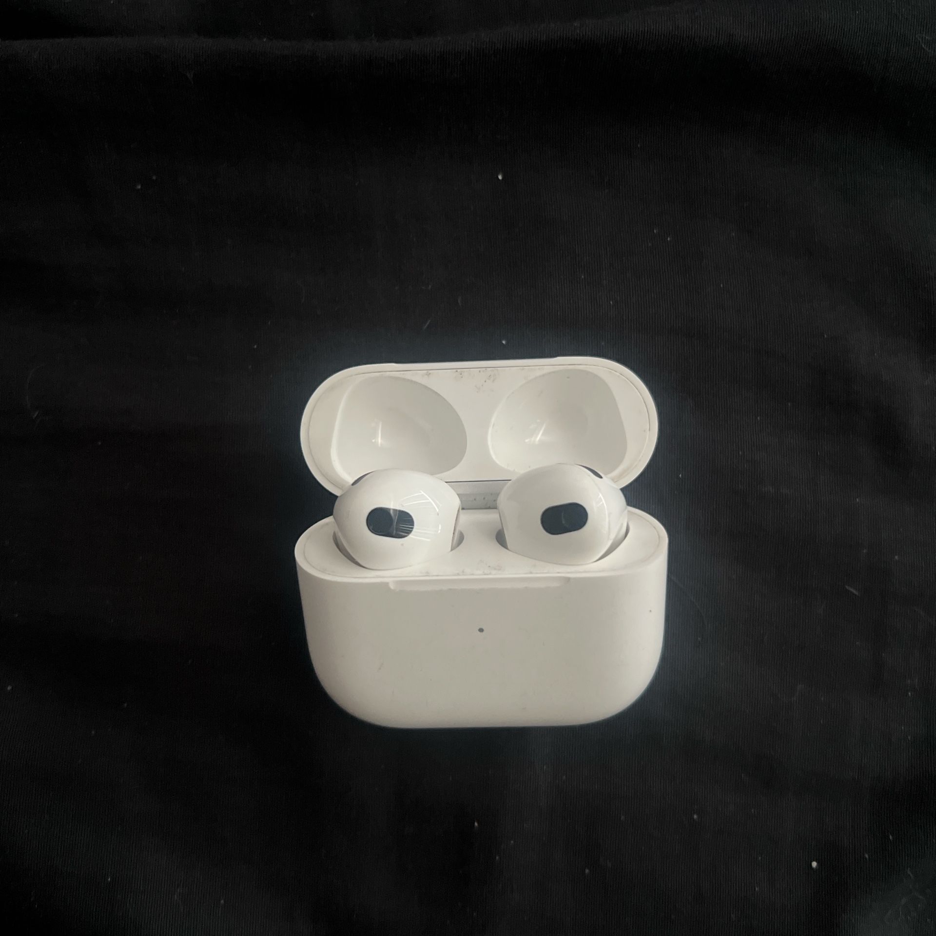 Apple AirPods 2nd Gen