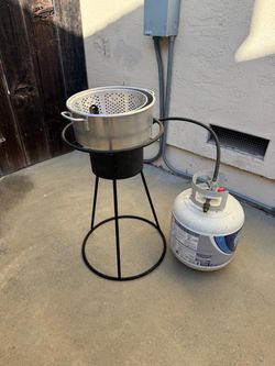 King Kooker Outdoor Propane Fryer Set w/ Propane Tank & Storage Bin