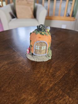 Bunny Carrot Home