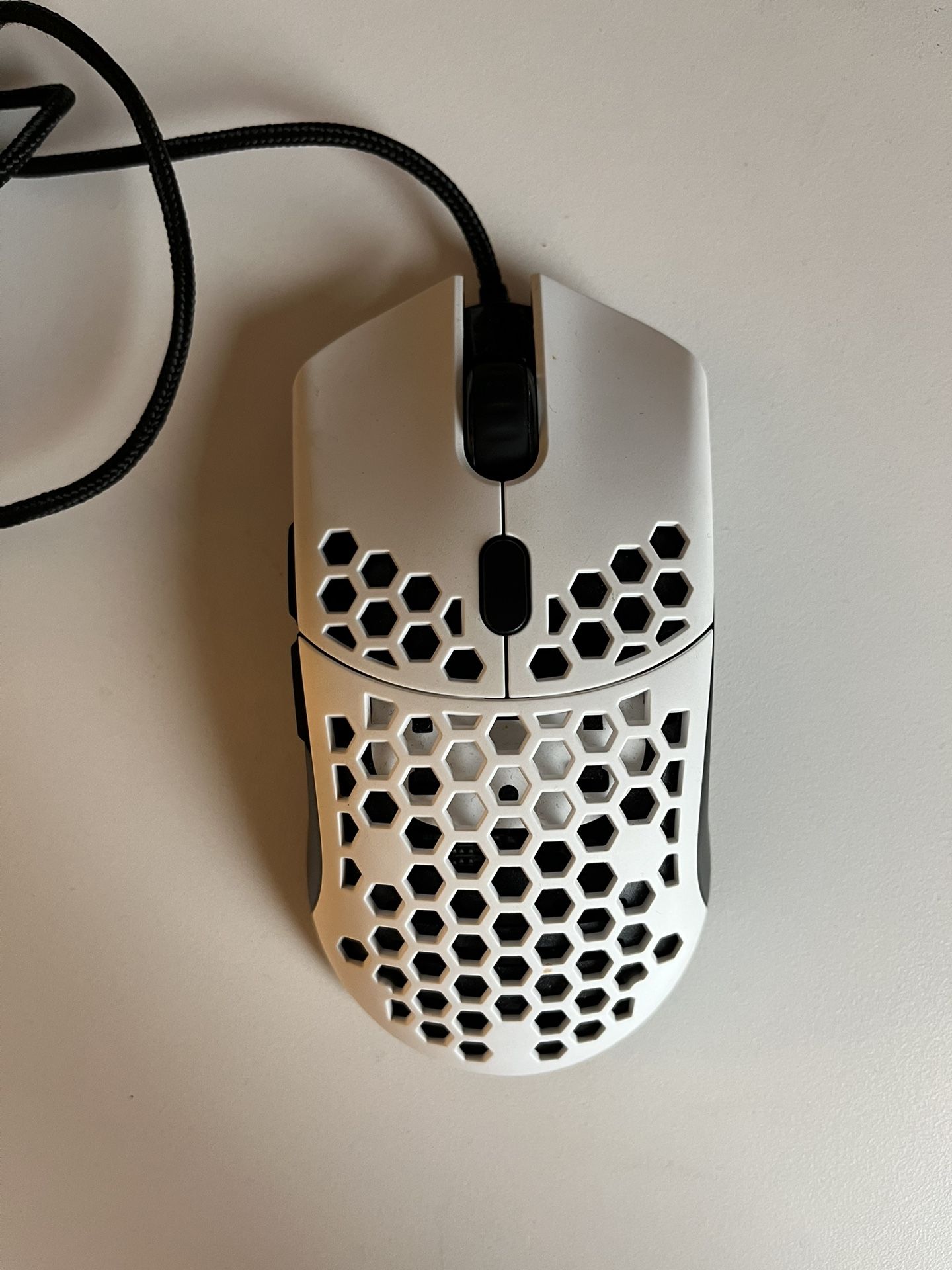 finalmouse ultralight pro ホワイト Finalmouse Ultralight X Pro Series Aceu LION Medium IN HAND