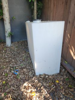 100 Gallon  Water Tank