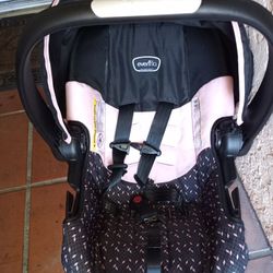 Evenflo   Baby  Car Seat Infant Bought In 2024