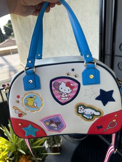 Hello kitty crossbody bag