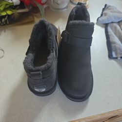 Brand New Bearpaw Boots
