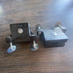 CRAFTSMAN Truck Tool Box Mounting Kit 