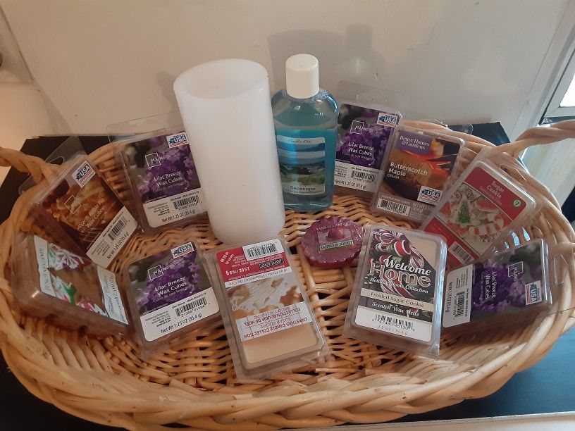Miscellaneous Brand New Wax Melts, Simmering Liquid Fragrance , Battery Operated Pillar Candle