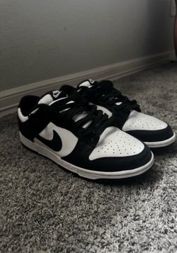 Nike Panda Dunks