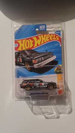 Hotwheels nissan maxima super treasure hunt
