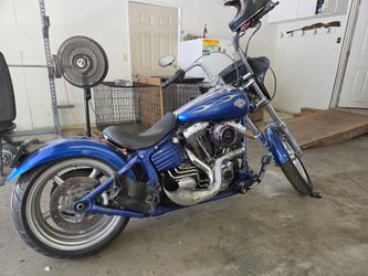 2009 Harley Davidson Rocker C