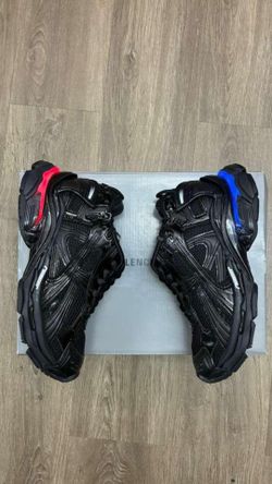 Balenciaga runners