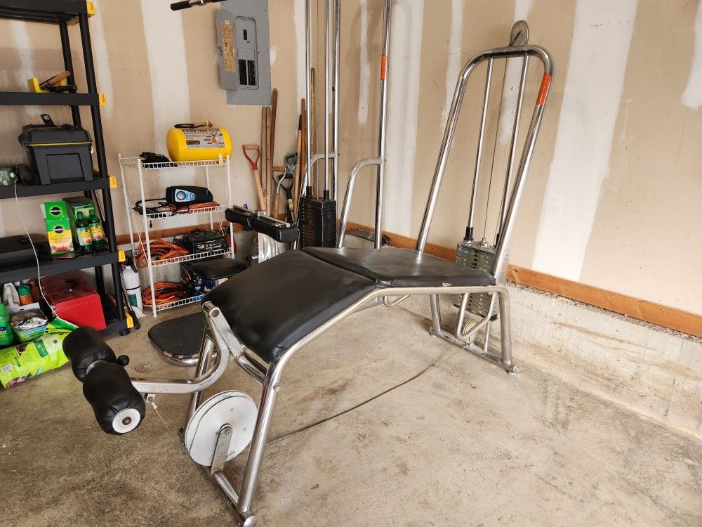 Universal Chrome Machines Lat Pulldown And Lying Leg Curl