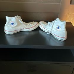 Men’s 9.5 Converse High Tops