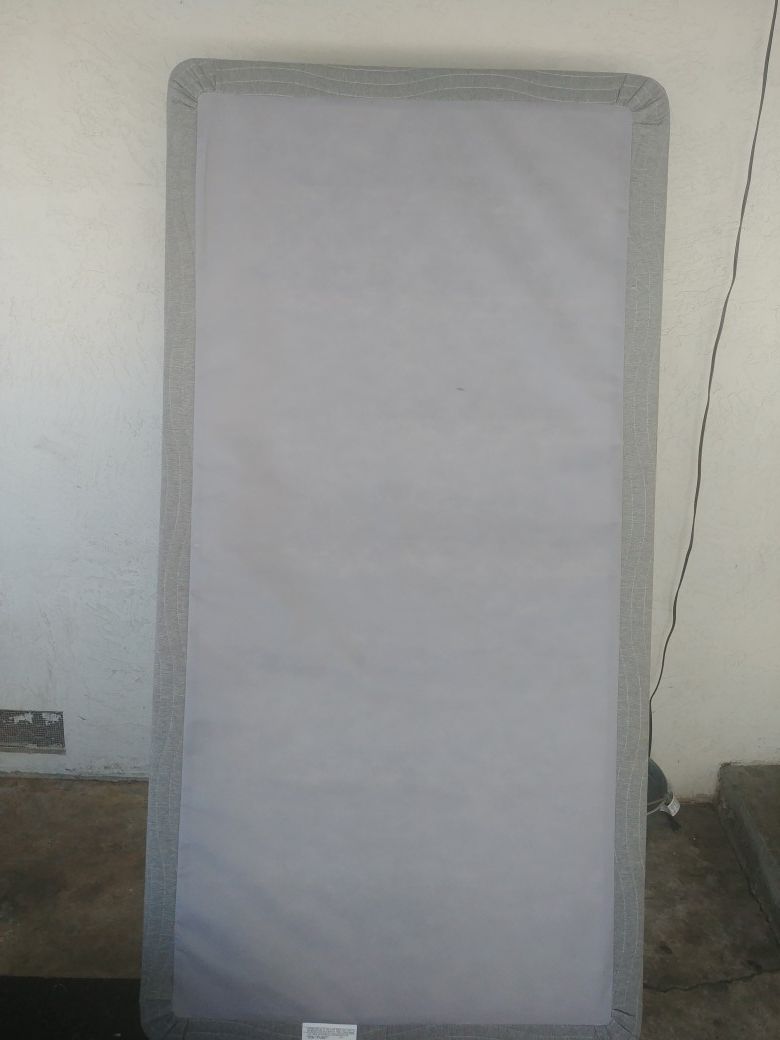 Twin box spring