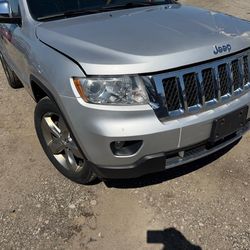 2012 Grand Cherokee 5.7 Hemi FOR PARTS