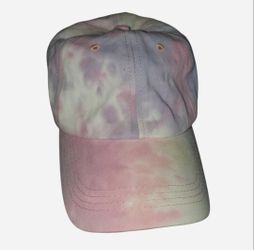 Tie-dye baseball cap with adjustable strap