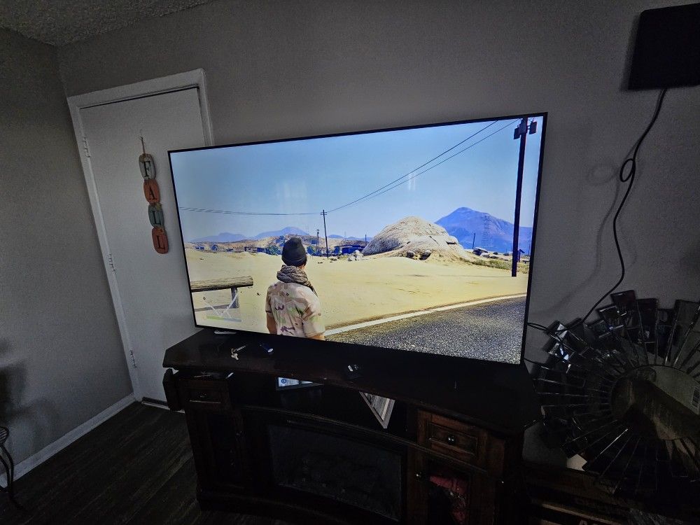 Tv samsung 65 pulgadas $$260$$