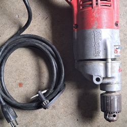 MILWAUKEE HEAVY DUTY DRILL 