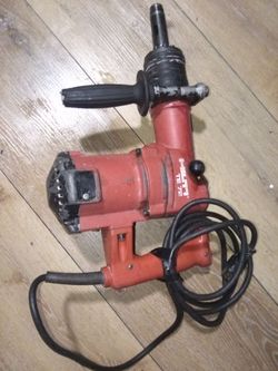 HILTIi TE 72 Rotary Hammer