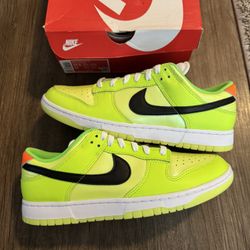 Nike Dunk Volt 