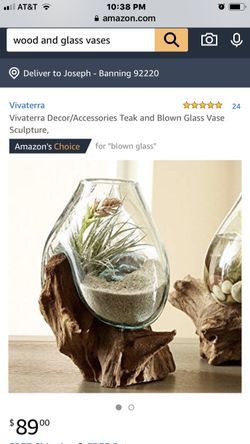 Vi aterra decor glass vase with a stand